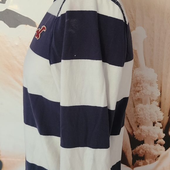 Hollister shirt - Picture 3 of 4